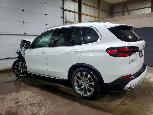 5UX23EU0XT9075018 2026 BMW X5 - Image 2