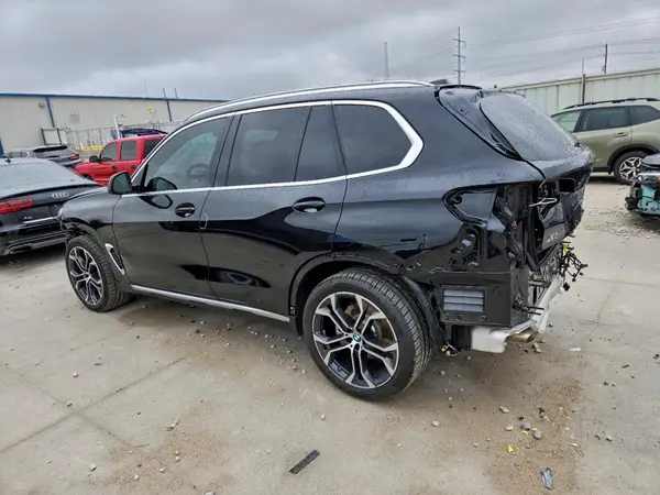 5UX23EU0XT9136948 2026 BMW X5 - Image 2