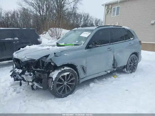 5UX23EU0XT9160831 2026 BMW X5 - Image 2