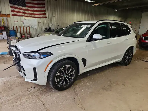 5UX23EU0XT9225855 2026 BMW X5 - Image 1