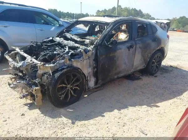 5UX2V1C00L9C04178 2020 BMW X4 - Image 2