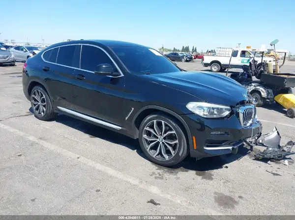5UX2V1C00M9H64445 2021 BMW X4 - Image 1
