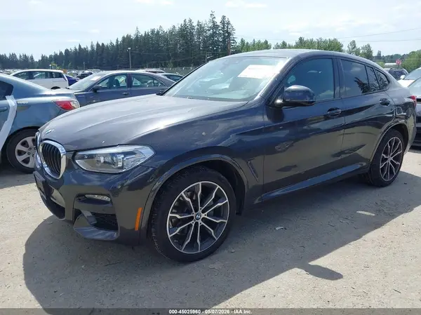 5UX2V1C01LLE67587 2020 BMW X4 - Image 2