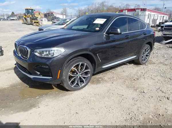 5UX2V1C01M9G65956 2021 BMW X4 - Image 2
