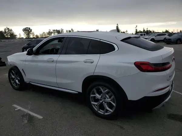 5UX2V1C01M9H64809 2021 BMW X4 - Image 2