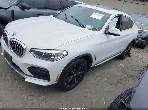 5UX2V1C02LLE67985 2020 BMW X4 - Image 2