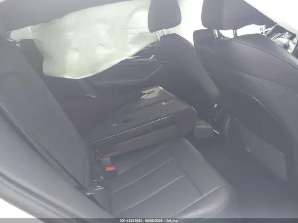 5UX2V1C02LLE67985 2020 BMW X4 - Image 8