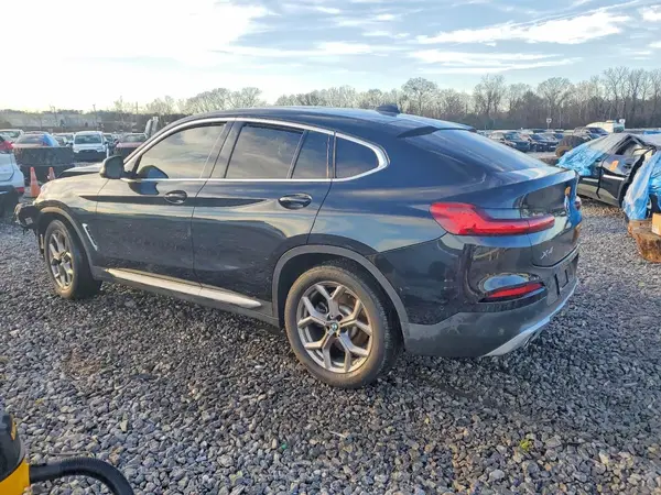 5UX2V1C02M9G63312 2021 BMW X4 - Image 2