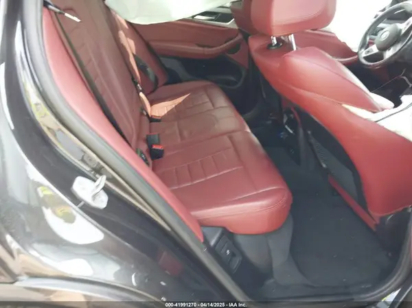 5UX2V1C02M9G88260 2021 BMW X4 - Image 8
