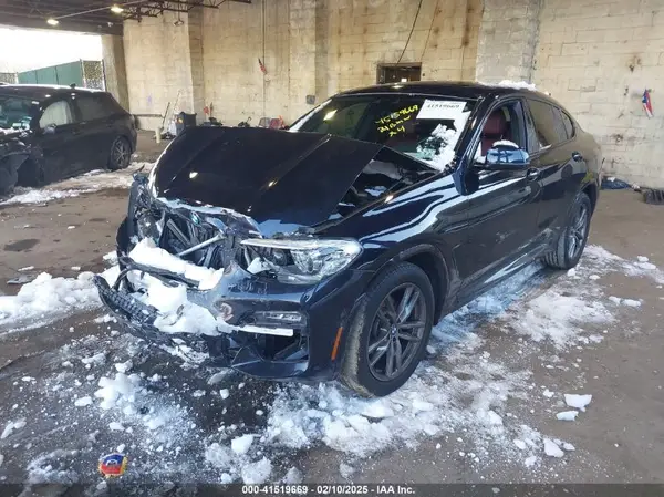 5UX2V1C02M9G88419 2021 BMW X4 - Image 2