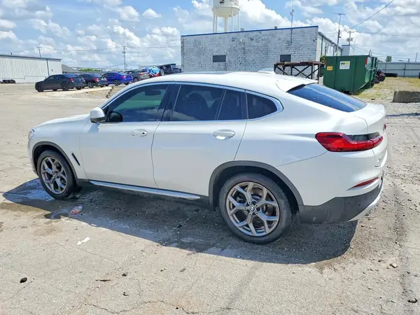 5UX2V1C02M9H70179 2021 BMW X4 - Image 2