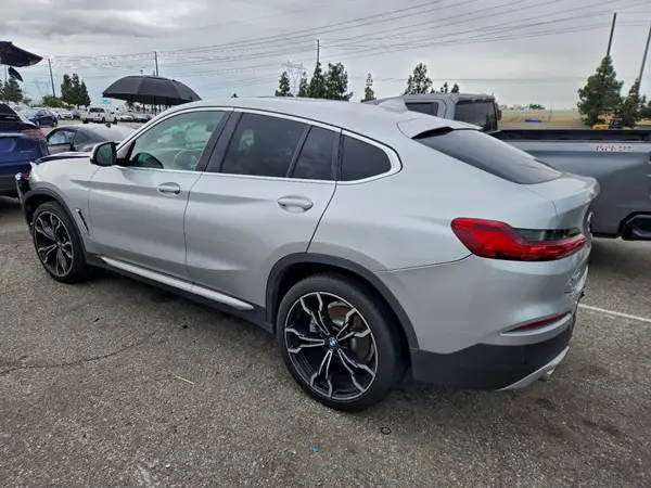 5UX2V1C03L9B28634 2020 BMW X4 - Image 2