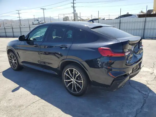 5UX2V1C03LLE67896 2020 BMW X4 - Image 2