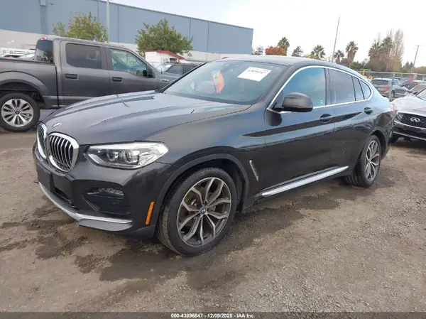 5UX2V1C03LLZ32870 2020 BMW X4 - Image 2