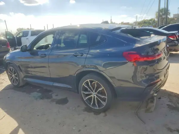 5UX2V1C03M9G79924 2021 BMW X4 - Image 2