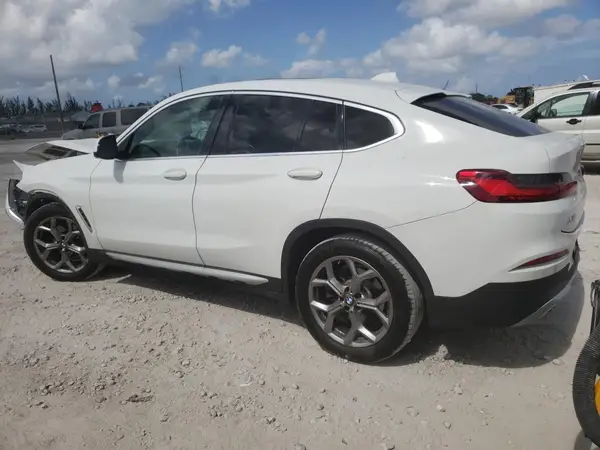 5UX2V1C03M9H69638 2021 BMW X4 - Image 2