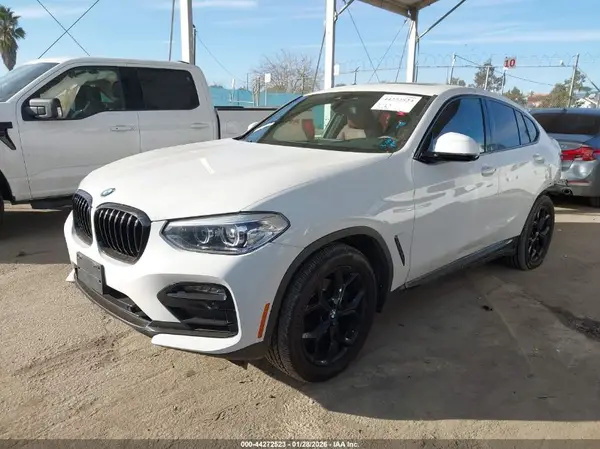 5UX2V1C04M9D87893 2021 BMW X4 - Image 2