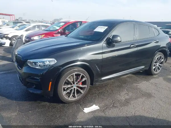 5UX2V1C04M9E74368 2021 BMW X4 - Image 2