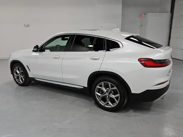 5UX2V1C04M9E94765 2021 BMW X4 - Image 2