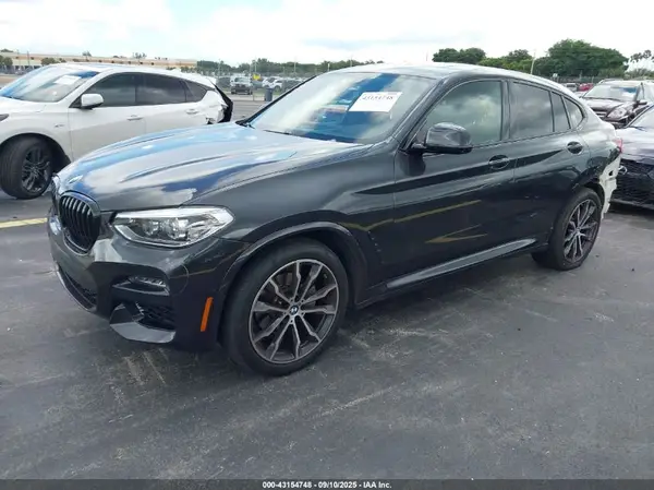 5UX2V1C04M9E99898 2021 BMW X4 - Image 2