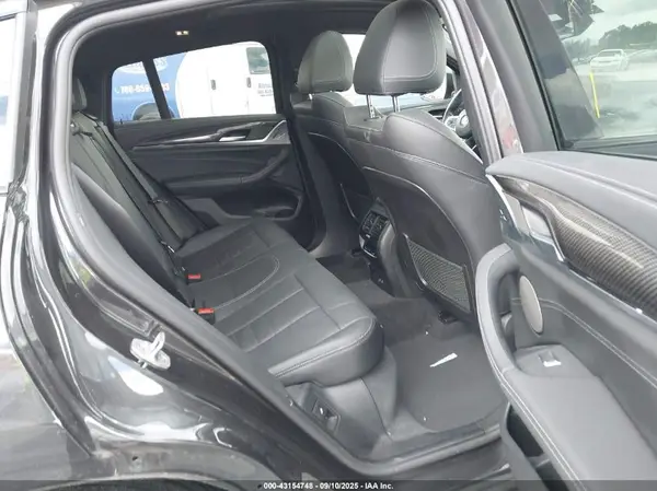 5UX2V1C04M9E99898 2021 BMW X4 - Image 8