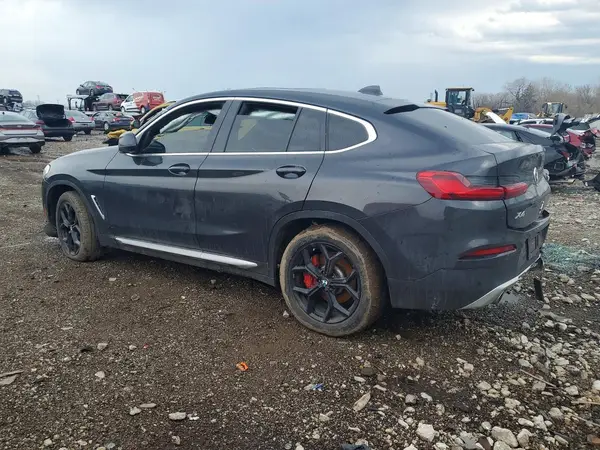 5UX2V1C04M9F54334 2021 BMW X4 - Image 2