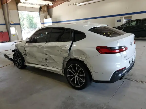 5UX2V1C04M9H27902 2021 BMW X4 - Image 2