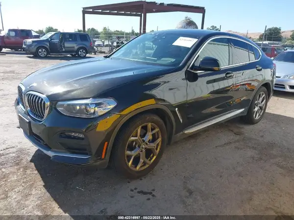 5UX2V1C05L9C41372 2020 BMW X4 - Image 2