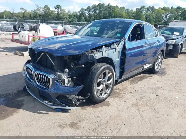 5UX2V1C05L9C58818 2020 BMW X4 - Image 2