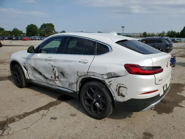 5UX2V1C05M9E84889 2021 BMW X4 - Image 2