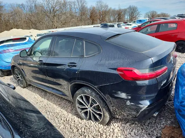 5UX2V1C05M9G61375 2021 BMW X4 - Image 2