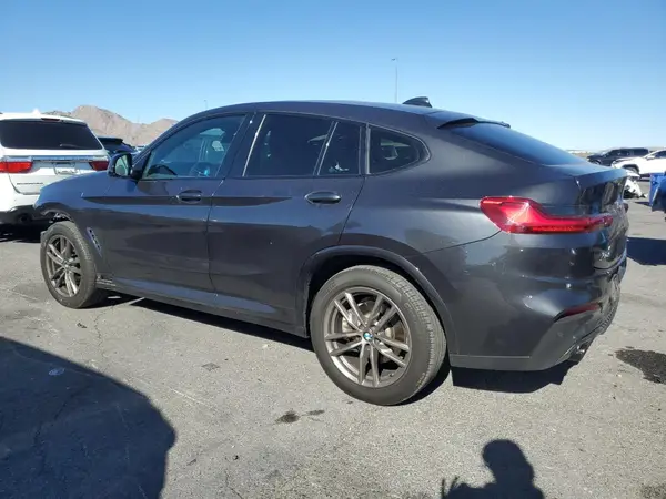 5UX2V1C05M9H34065 2021 BMW X4 - Image 2