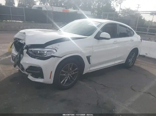5UX2V1C06M9E92547 2021 BMW X4 - Image 2