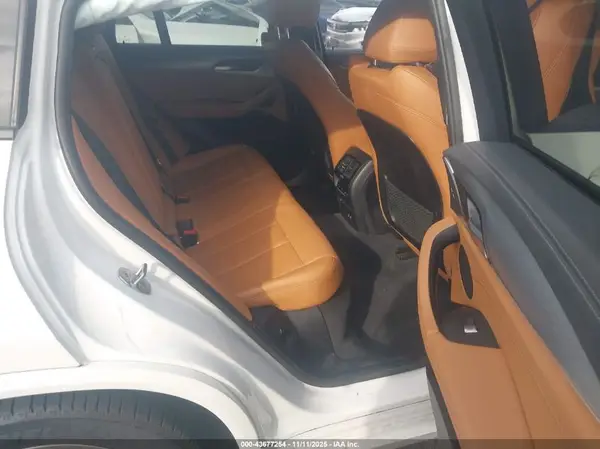 5UX2V1C06M9E92547 2021 BMW X4 - Image 8