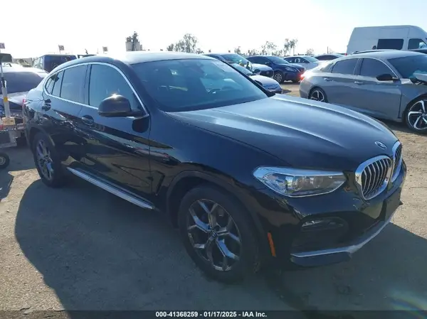 5UX2V1C06M9F00890 2021 BMW X4 - Image 1