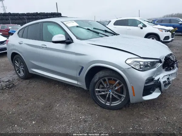 5UX2V1C07L9B75942 2020 BMW X4 - Image 1