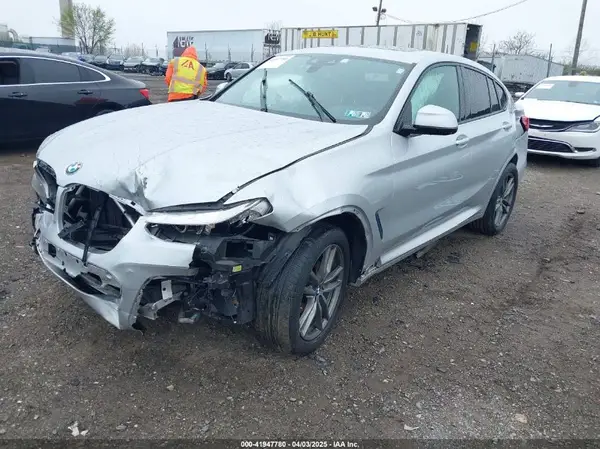 5UX2V1C07L9B75942 2020 BMW X4 - Image 2