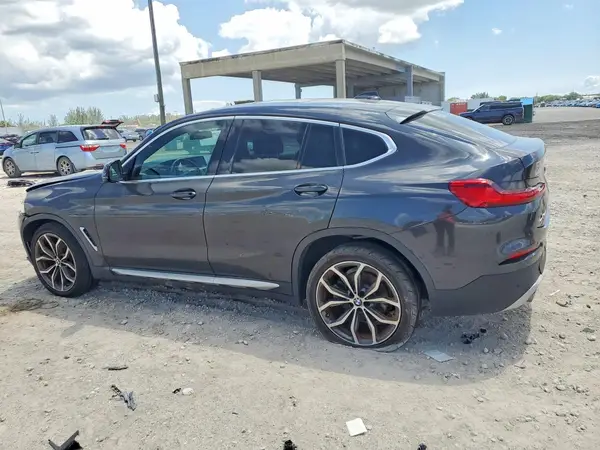 5UX2V1C07L9B75956 2020 BMW X4 - Image 2