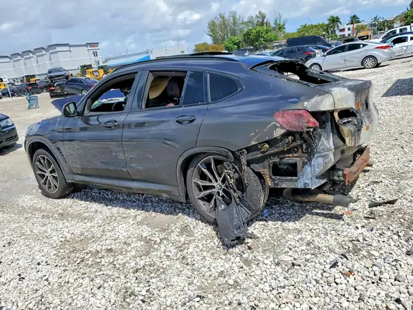 5UX2V1C07L9D00518 2020 BMW X4 - Image 2