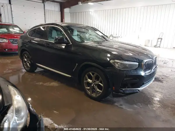 5UX2V1C07M9E06758 2021 BMW X4 - Image 1