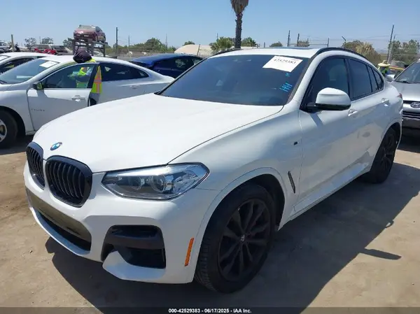 5UX2V1C07M9F78742 2021 BMW X4 - Image 2