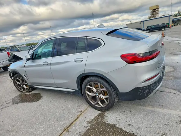 5UX2V1C07M9H70100 2021 BMW X4 - Image 2
