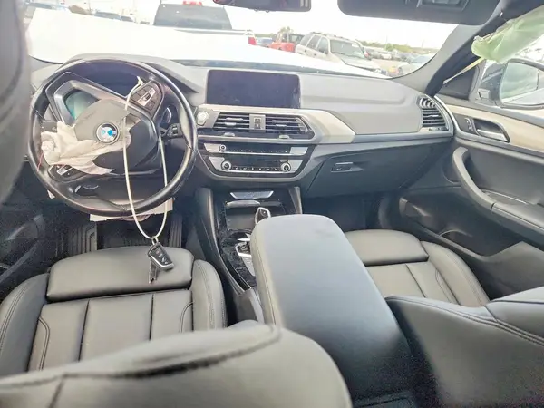 5UX2V1C07M9H70100 2021 BMW X4 - Image 8
