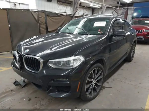 5UX2V1C08L9C45867 2020 BMW X4 - Image 2
