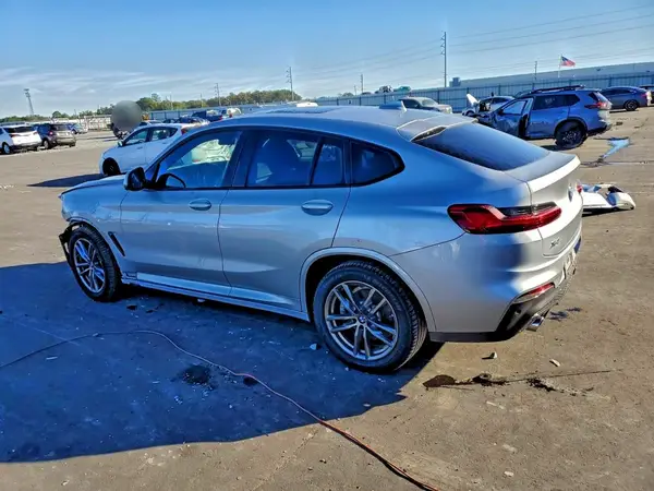 5UX2V1C09L9B77336 2020 BMW X4 - Image 2