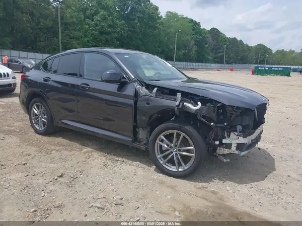 5UX2V1C09LLE68082 2020 BMW X4 - Image 1