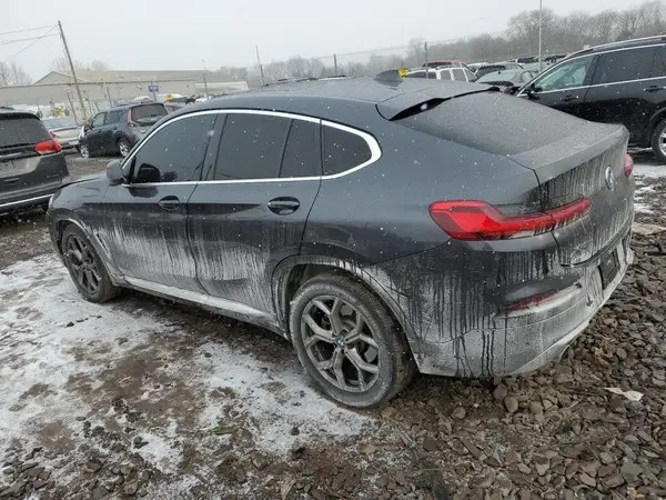5UX2V1C09M9E03649 2021 BMW X4 - Image 2