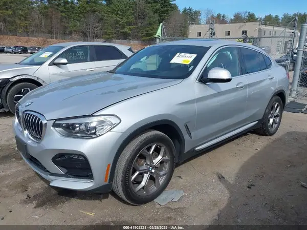 5UX2V1C09M9F07347 2021 BMW X4 - Image 2