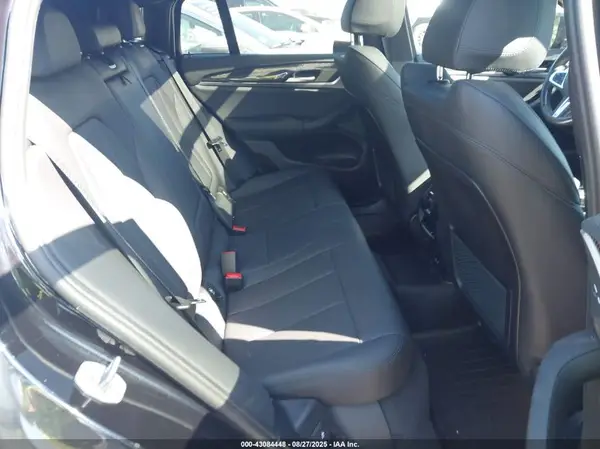 5UX2V5C01M9E04592 2021 BMW X4 - Image 8