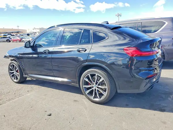 5UX2V5C01M9F26417 2021 BMW X4 - Image 2